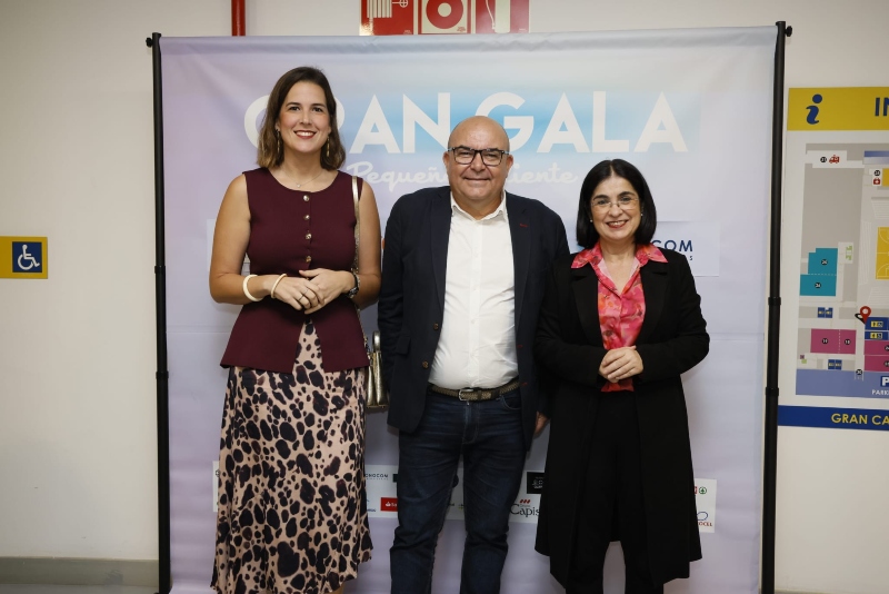 La alcaldesa de Las Palmas asiste a la octava Gala Pequeño Valiente en apoyo a la lucha contra el cáncer infantil