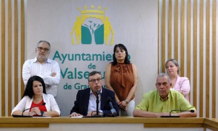 Dime de que presumes y te diré de que careces:Paco Atta transfuga de Primero Canarias, asegura que la moción de censura de Valsequillo se basa en el transfuiguismo
