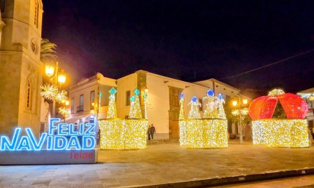 Telde encendió anoche la Navidad  por todo lo alto