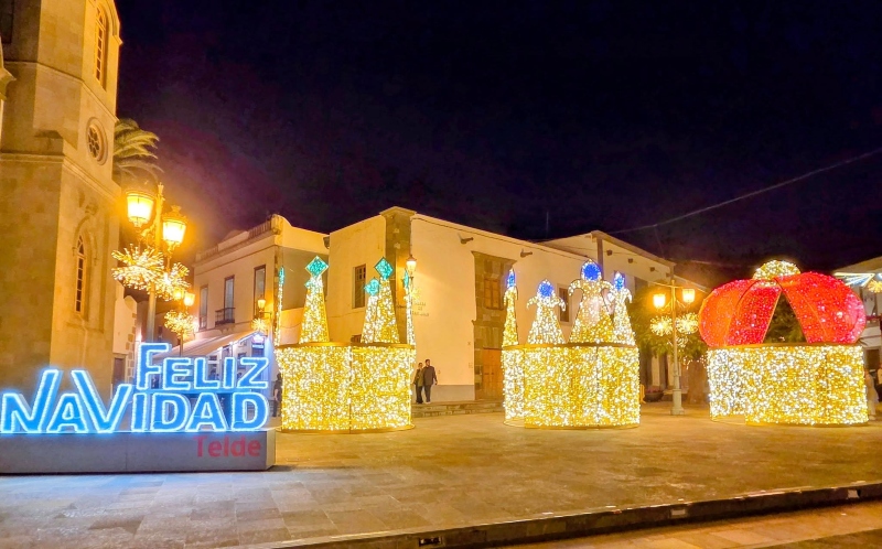Telde encendió anoche la Navidad  por todo lo alto