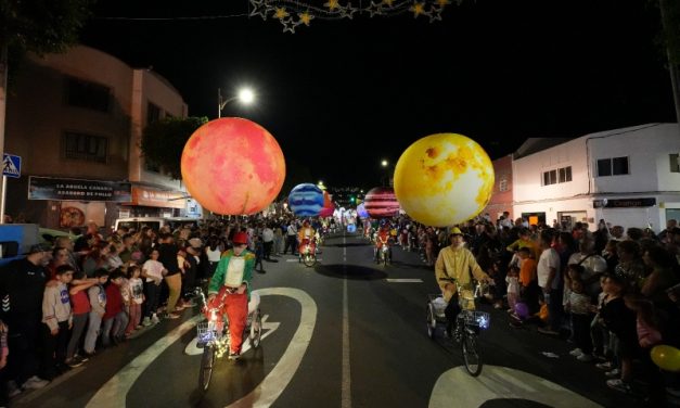 Las calles del municipio de Agüimes dan la bienvenida a la Navidad con una ‘Fiesta de la luz’
