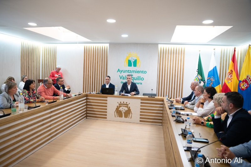 La concejala de CC Fabiola Calderín, comienza su labor de oposición “dando la nota” en el Pleno de Valsequillo