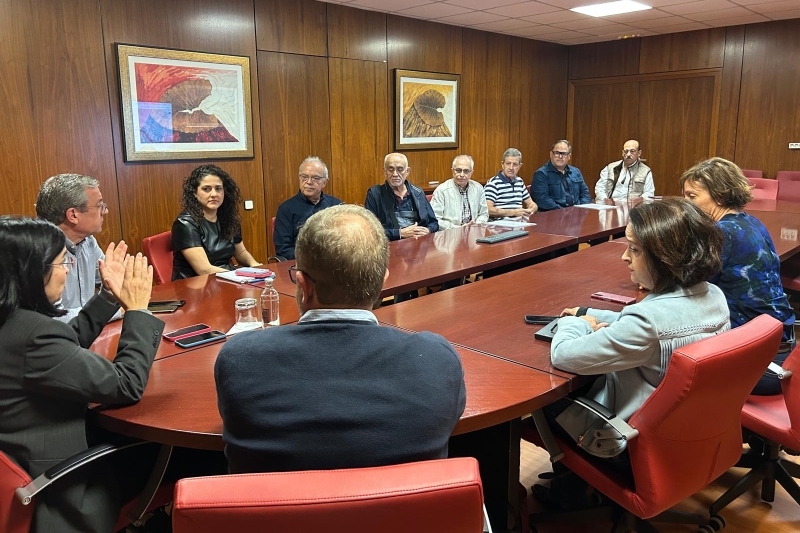 Darias mantiene una nueva reunión con vecinos del Barranquillo Don Zoilo para analizar conjuntamente el desarrollo de las obras