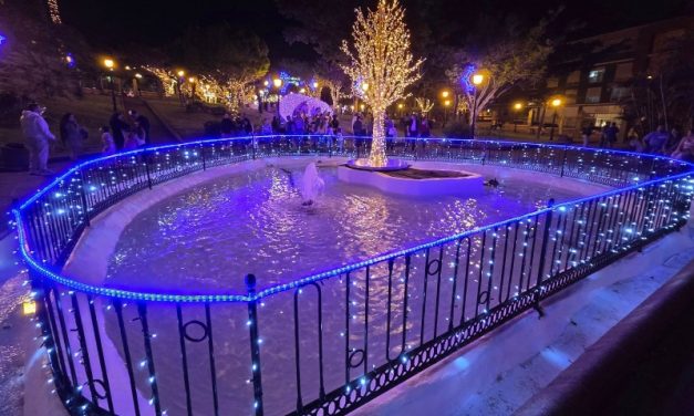 La ciudades centralizan el alumbrado navideño: Supone sin duda un polo de atracción y un impulso para la economía local