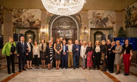 La organización colegial de Las Palmas homenajea a sus enfermeras de oro