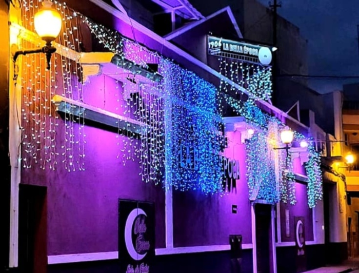 La  sala de fiestas ‘La Bella Época de Telde’ da la bienvenida la Navidad