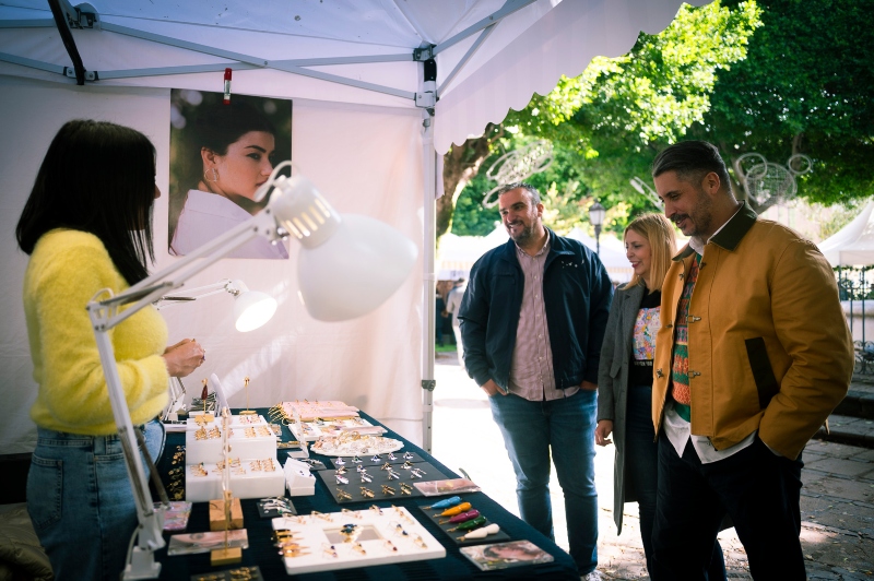 La Laguna inaugura su Muestra de Artesanía de Navidad como escaparate del talento local y los oficios con identidad
