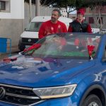 El alcalde de Telde hace por tercer año consecutivo el “tolete” infringiendo las normas de circulación en la cabalgata de Papá Noel