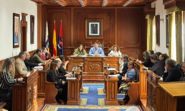 Telde: La declaración institucional contra las jaulas marinas  sale mutilada del Pleno