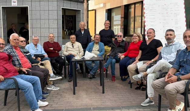 “Tertuliando desde la Resistencia” convoca a la ciudadanía a alzar la voz por el cierre de las playas de Telde