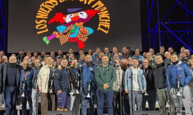 Mientras pende sobre su cabeza la “espada de Damocles” el Alcalde de Telde se va de Carnaval