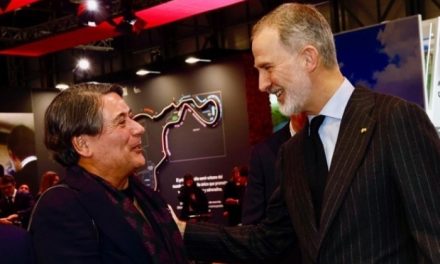 Ángel García (Especialista en Relaciones Institucionales y experto en Protocolo) en FITUR: ¡Viva El Rey!