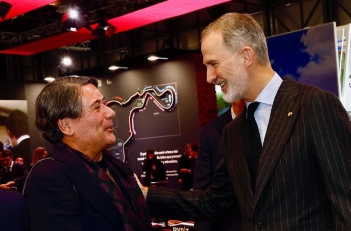 Ángel García (Especialista en Relaciones Institucionales y experto en Protocolo) en FITUR: ¡Viva El Rey!