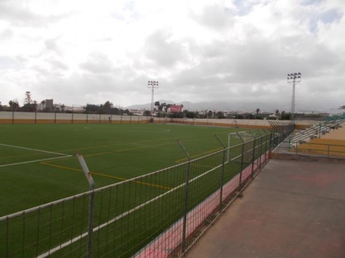 El PSOE de Telde denuncia la cancelación de partidos en el campo de fútbol de Las Remudas por falta de agua corriente