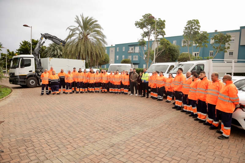 El Ayuntamiento  de Las Palmas refuerza la limpieza viaria con la incorporación de 30 nuevos efectivos en Ciudad Alta