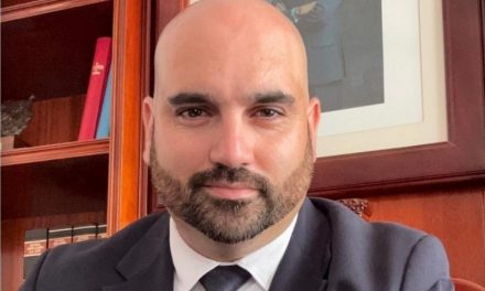 Nueva Canarias Telde denuncia que Juan Antonio Peña vuelve a mentir a Telde: Ha firmado la cesión a dedo del polideportivo Paco Artiles por 15 años