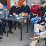 Entre cadenas y silencio: Así se recibe al ciudadano en las oficinas municipales del Ayuntamiento de Telde en El Cubillo