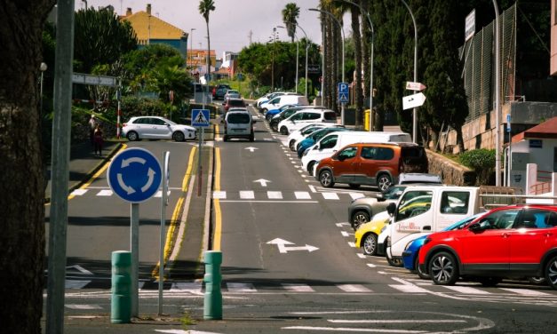 La Laguna contrata la instalación de tres pasos de peatones inteligentes para su viario municipal