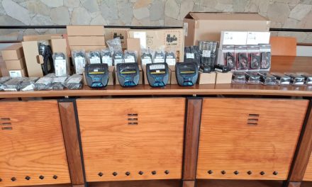 Agüimes adquiere nuevo equipamiento de radio para mejorar la coordinación ante emergencias