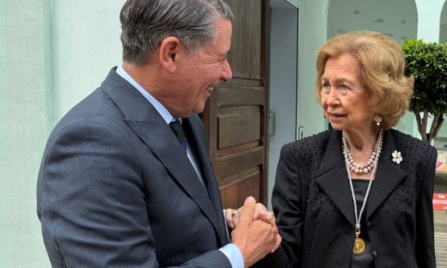 Ángel García presente  en la organización del acto de la investidura de la reina Sofía como Doctora Honoris Causa por la ULPGC