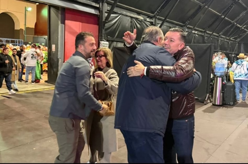 El Alcalde de Telde y Juan Martel se van de fiesta al carnaval de Las Palmas de GC para apoyar a una investigada por presunta corrupción