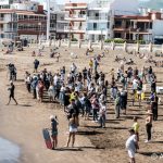 A pesar de las evidencias científicas y las sanciones anunciadas al ayuntamiento por la contaminación de las playas de Telde desde el emisario de Silva, cincuenta engañados se movilizan en Salinetas
