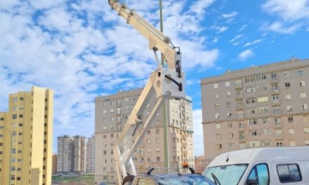 El Ayuntamiento de Las Palmas refuerza el mantenimiento del alumbrado público con la incorporación de un nuevo vehículo con plataforma aérea