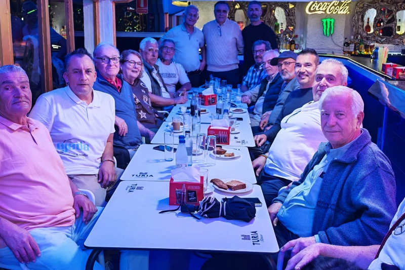 “Tertuliando desde la Resistencia” muestra su apoyo al sector empresarial de Telde y exige diálogo institucional