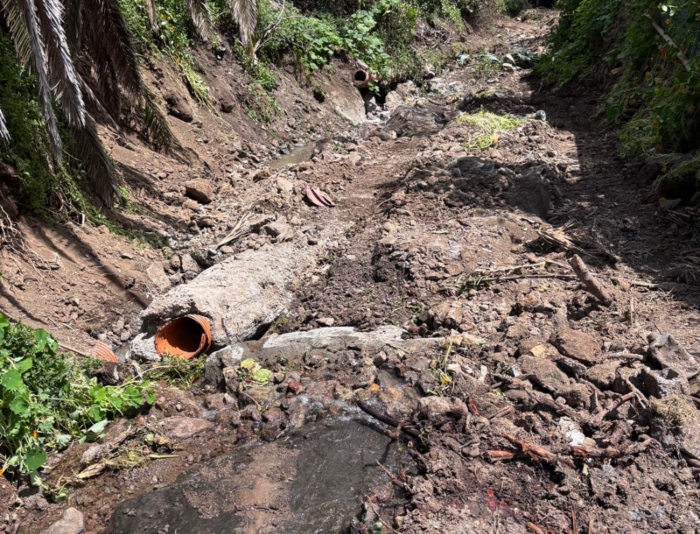 El Ayuntamiento de Valsequillo advierte del riesgo del contacto con las aguas de los barrancos tras los graves daños provocados por ‘Therese’ en la red de alcantarillado 