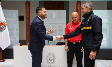 El Ayuntamiento de Las Palmas celebra el acto institucional por el patrón del Cuerpo de Bomberos