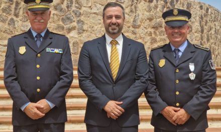 Intentan hacer un “traje a medida” como Coordinador de la Policia Local al oficial José Florido