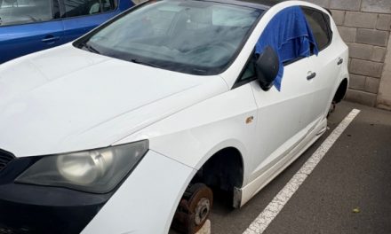 VOX Telde denuncia la dejadez del gobierno municipal ante el abandono de vehículos en Jinámar