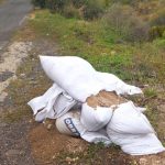 Escombros en el paraje protegido del Camino de Rosiana (Telde)