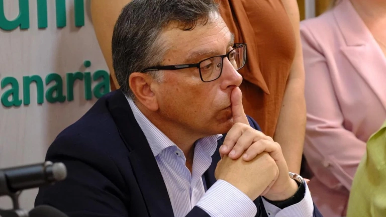 Los vecinos de Valsequillo reivindican el derecho a la crítica política en las redes sociales