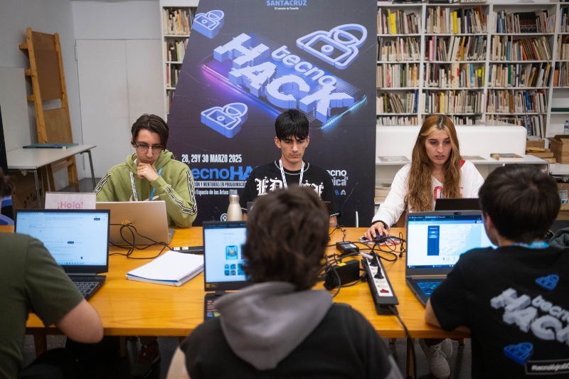 Continúan abiertas las inscripciones para TecnoHack en el marco de Tecnológica Santa Cruz 2026 