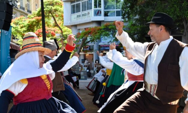 Santa Cruz celebra este sábado un nuevo Encuentro Folclórico en la plaza de La Alameda