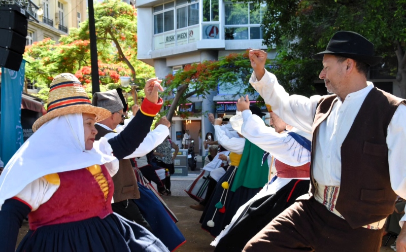 Santa Cruz celebra este sábado un nuevo Encuentro Folclórico en la plaza de La Alameda