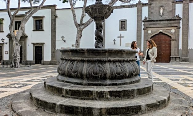 El Ayuntamiento de Las Palmas reabre la fuente de Santo Domingo tras su restauración