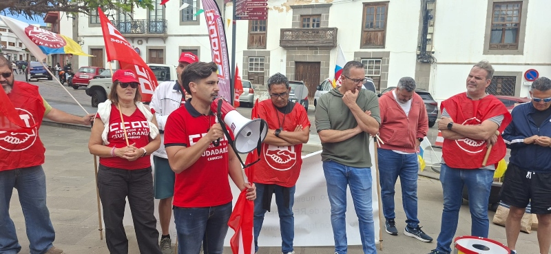 Los sindicatos se plantan ante el Ayuntamiento de Telde: «Necesitamos hechos, no más excusas»