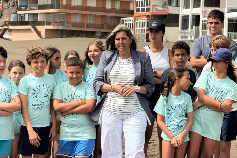 Telde agradece a los servicios que hacen posible que la ciudad mantenga las cuatro Banderas Azules en sus playas