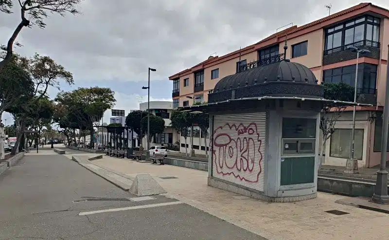 Telde desbloquea los quioscos de Arnao tras años de promesas, mientras persisten los grandes «pufos» del municipio