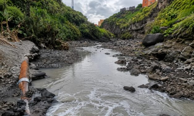 Turcón se suma a la ola de denuncias por los vertidos del Barranco Real de Telde y tacha de ‘chapucera’ la actuación municipal