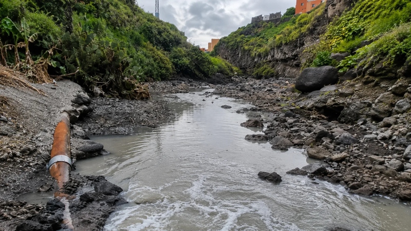 Turcón se suma a la ola de denuncias por los vertidos del Barranco Real de Telde y tacha de ‘chapucera’ la actuación municipal