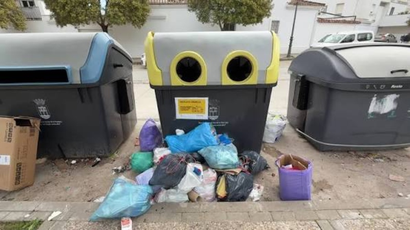 El PSOE de Telde denuncia el abandono de la limpieza viaria en Jinámar por la falta de personal