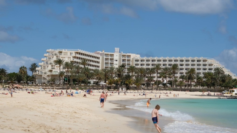 Salvar Chira-Soria exige a Costas que haga pública la autorización concedida al Hotel Riu Palace Tres Islas