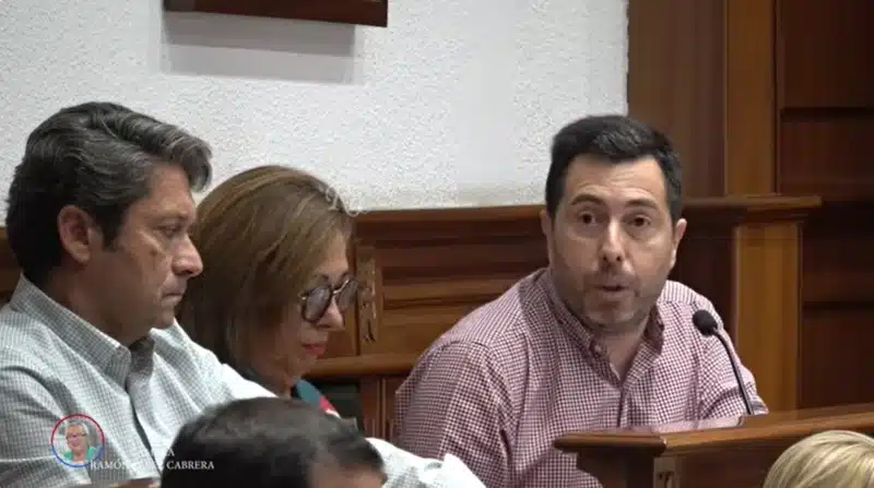 El PSOE denunció en una nota de prensa la cesión del Centro de  Cruz de Jerez, pero calló cuando el asunto se trató en el Pleno