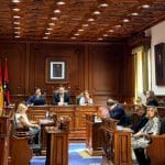 Peña pasa por encima de la Junta de Portavoces y cambia el Pleno para encajar la visita de Clavijo